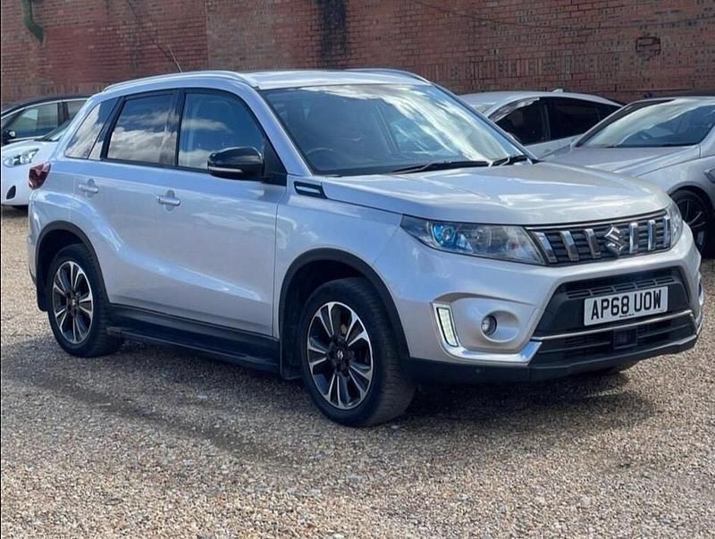 Używany Suzuki Vitara SZ5 140 KM (102 kW) 2019 Srebrny Hatchback
