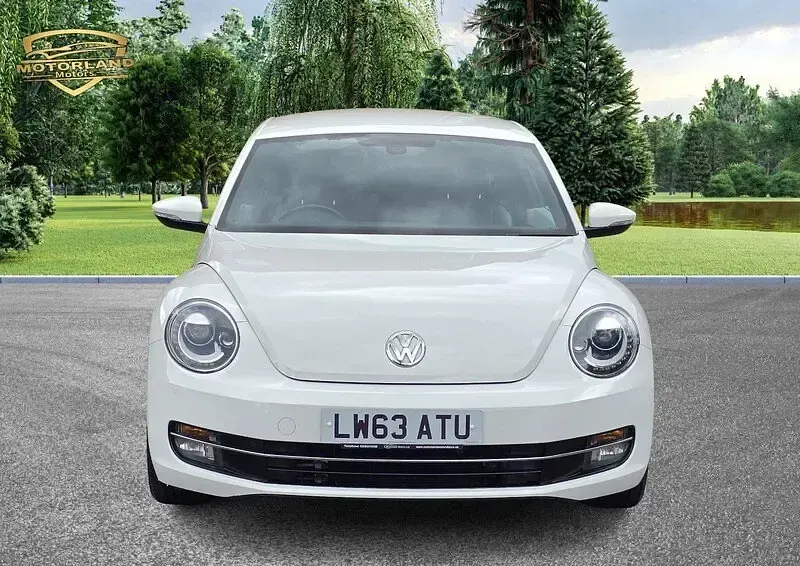 Used VW Beetle Design 105 HP (77 kW) 2013 White Hatchback