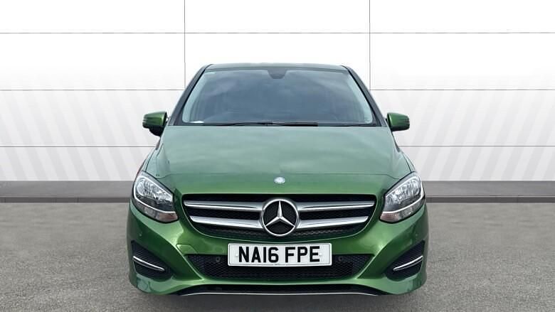 Used Mercedes B200 Executive 156 HP (114 kW) 2016 Green MPV