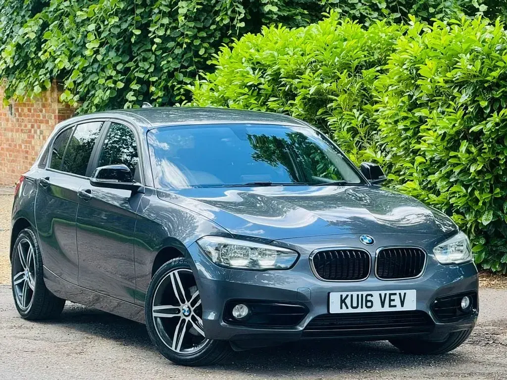 Used BMW 118 Sport Line 150 HP (110 kW) 2016 Grey Hatchback