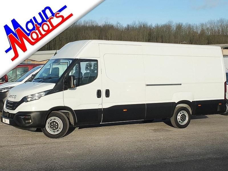 Used Iveco Daily 136 HP (100 kW) 2024 White Van