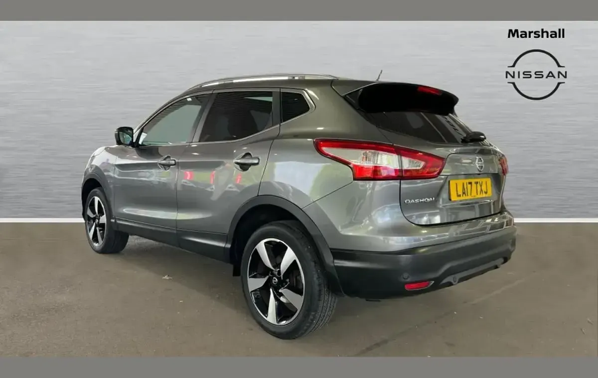 Used Nissan Qashqai N-Connecta 115 HP (84 kW) 2017 Other SUV