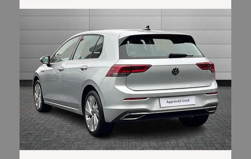 Used VW Golf VIII Style 130 HP (95 kW) 2020 Silver Hatchback