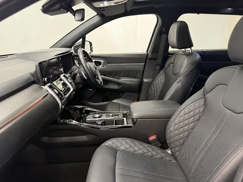 Used Kia Sorento 226 HP (166 kW) 2023 Grey SUV