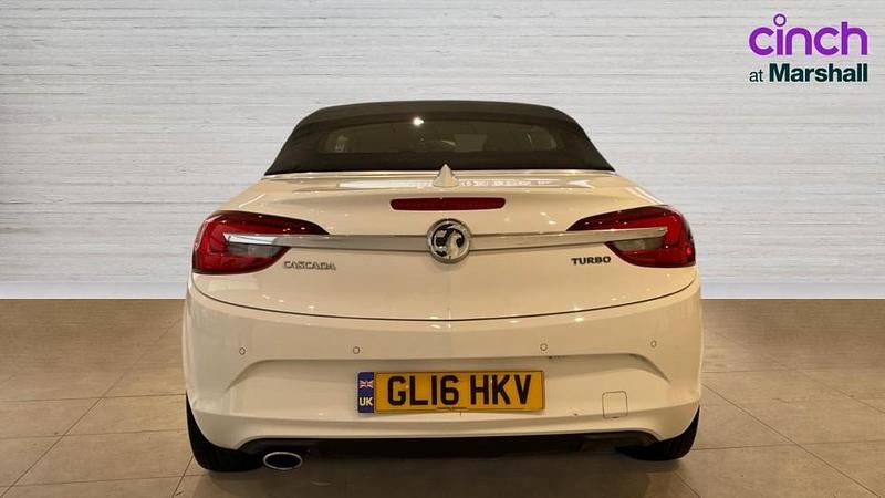 Used Vauxhall Cascada Elite 170 HP (125 kW) 2016 White Cabriolet