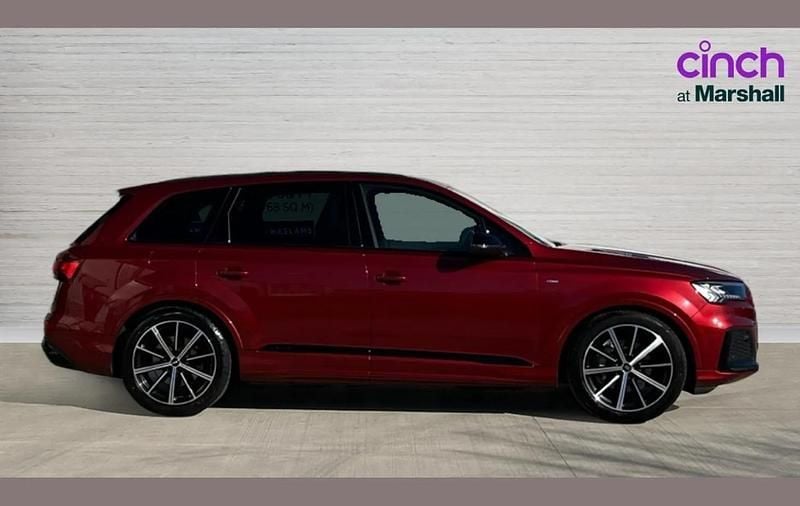 Used Audi Q7 Black Edition 231 HP (169 kW) 2020 Red SUV