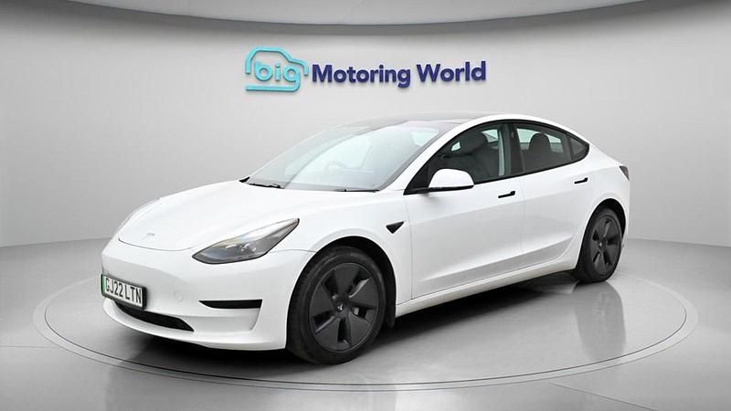 Used Tesla Model 3 Standard Range Plus 177 kW (241 HP) 2022 Sedan