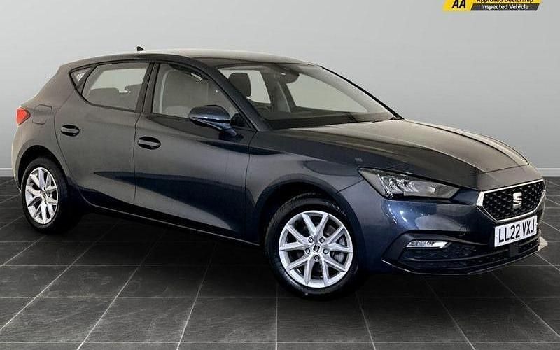Used 2024 Seat Leon SE Hatchback | £13,295 (Super price) - Image 1/2