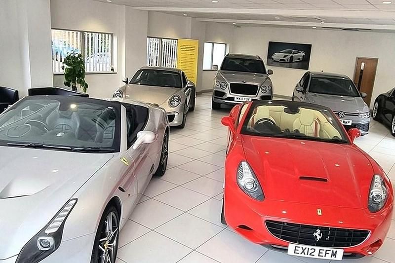 Used Land Rover Defender SE 2021 Hatchback