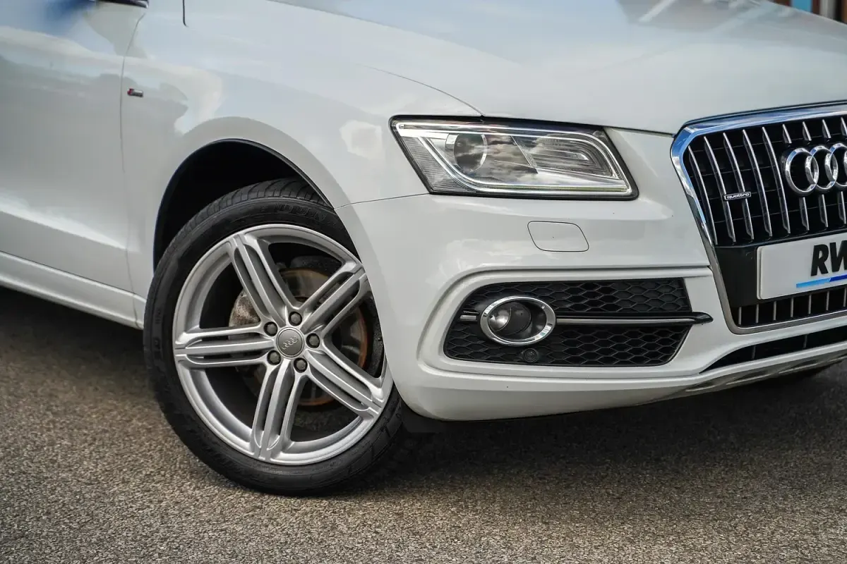 Used Audi Q5 S-line plus 150 HP (110 kW) 2016 White SUV
