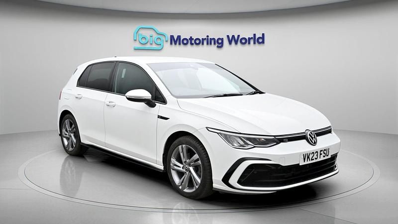 Used VW Golf VIII R-line 148 HP (108 kW) 2023