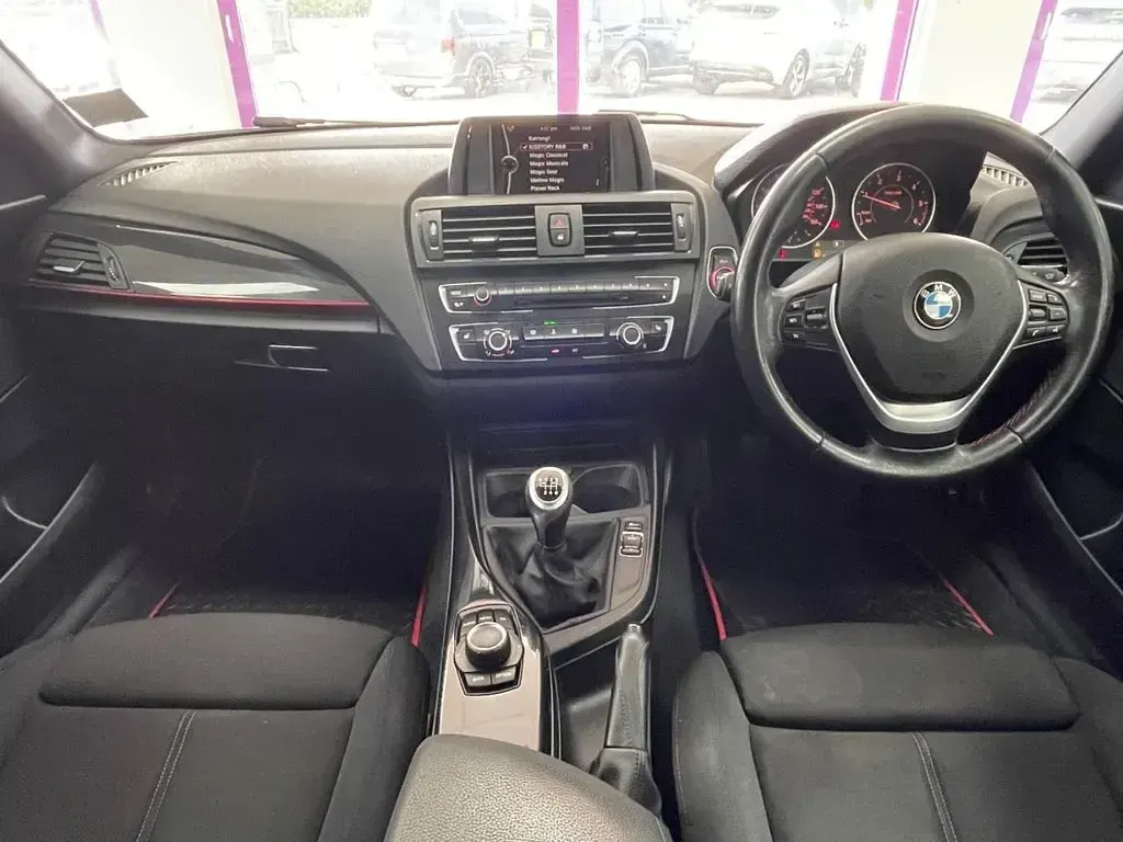 Used BMW 116 Sport Line 116 HP (85 kW) 2013 White Hatchback