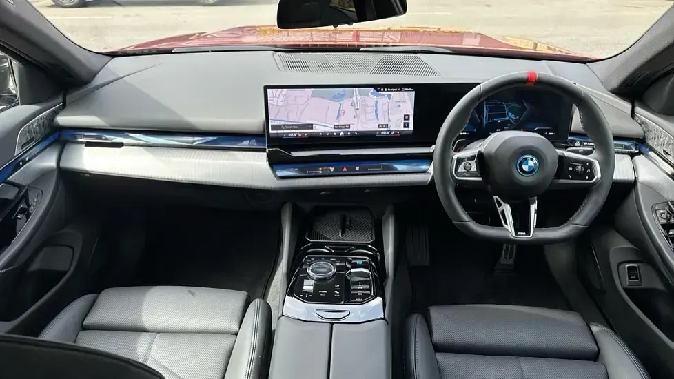 Used BMW i5 Shadowline 436 kW (593 HP) 2025 Red