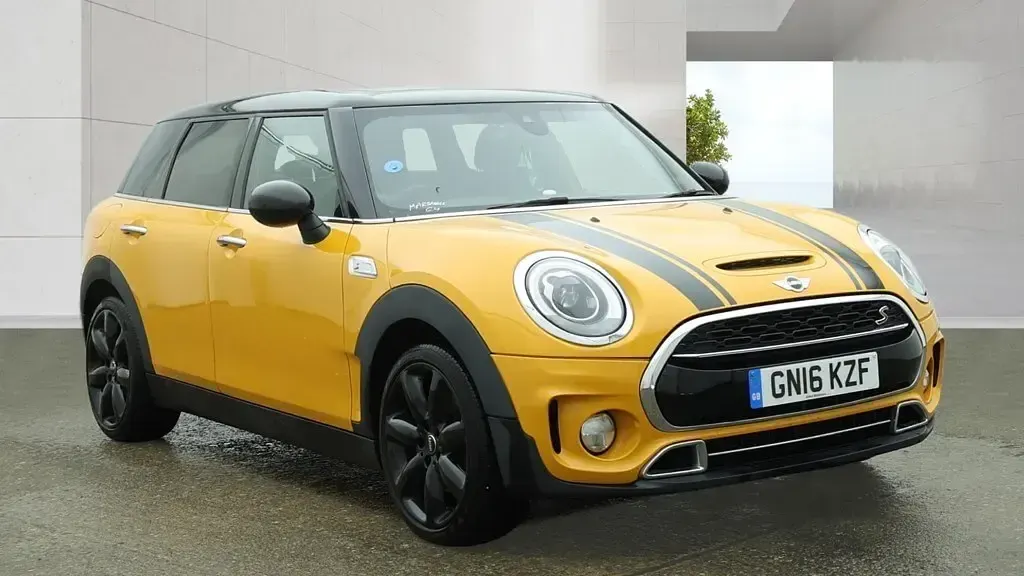 Usado Mini Cooper Clubman Chili 2016 Naranja Familiar