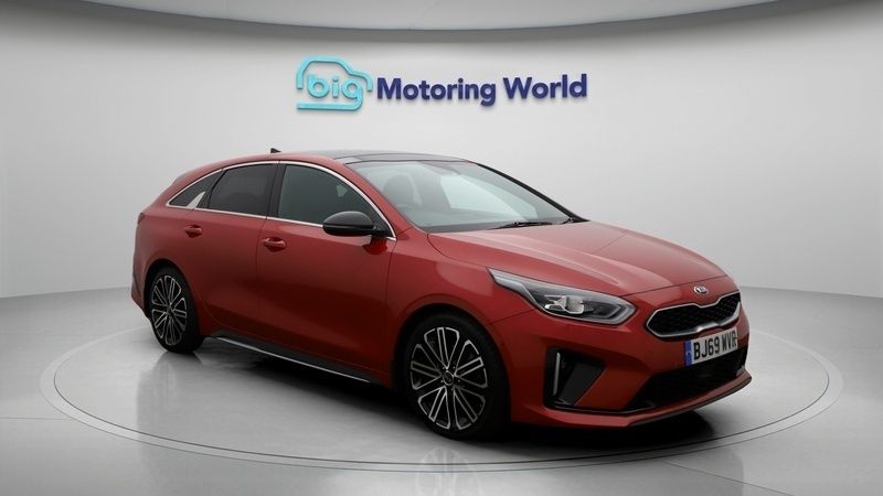 Used 2020 Kia ProCeed 2 Hatchback | £15,100 (Fair price) - Image 1/4