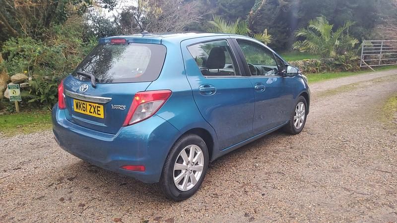 Used Toyota Yaris 2011 Turquoise Hatchback