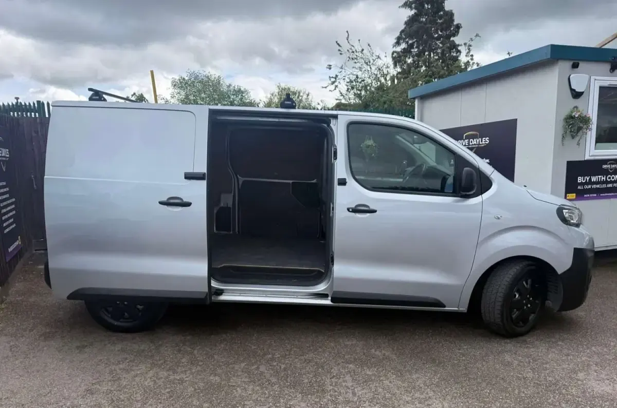 Second-hand Peugeot Expert 2019 Argintiu Van