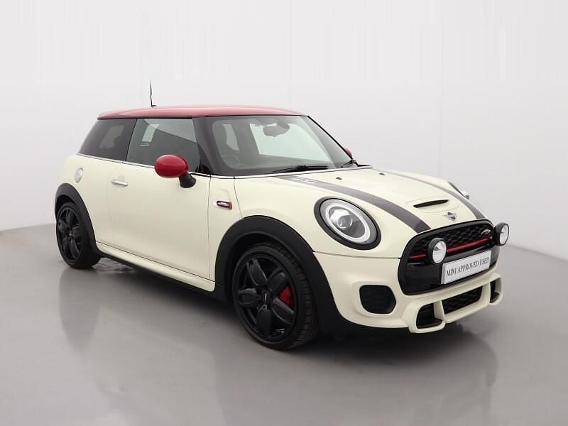 Used Mini John Cooper Works Hatch 228 HP (167 kW) 2018 White Hatchback