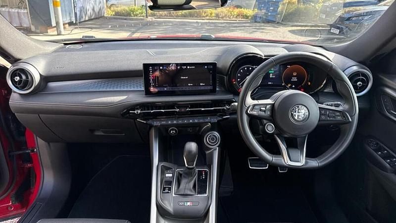 Used Alfa Romeo Tonale Ti 158 HP (116 kW) 2023 Red SUV