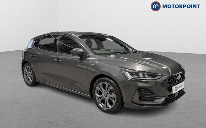 Used 2021 Ford Focus ST-Line Hatchback | £16,799 (Fair price) - Image 1/4