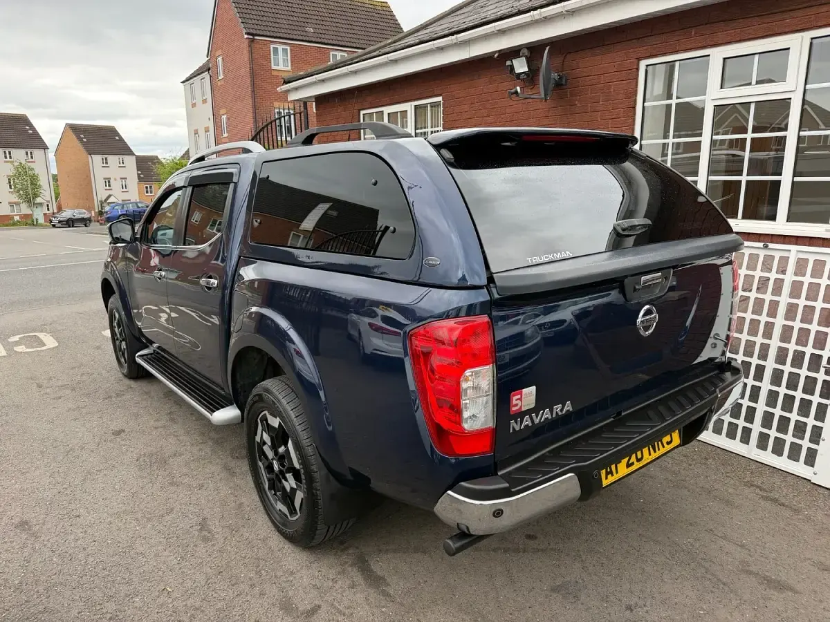 Used Nissan Navara Tekna 190 HP (139 kW) 2020 Blue Pickup