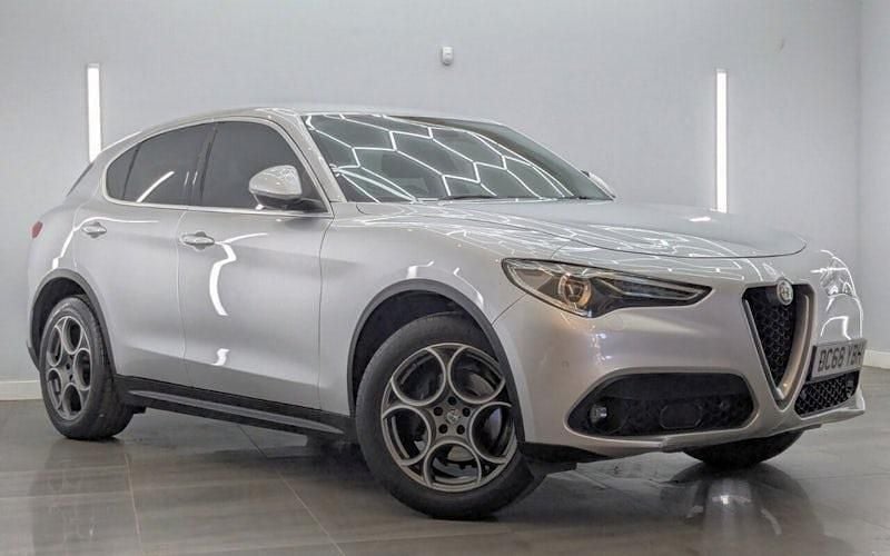 Used Alfa Romeo Stelvio Super 209 HP (153 kW) 2018 SUV