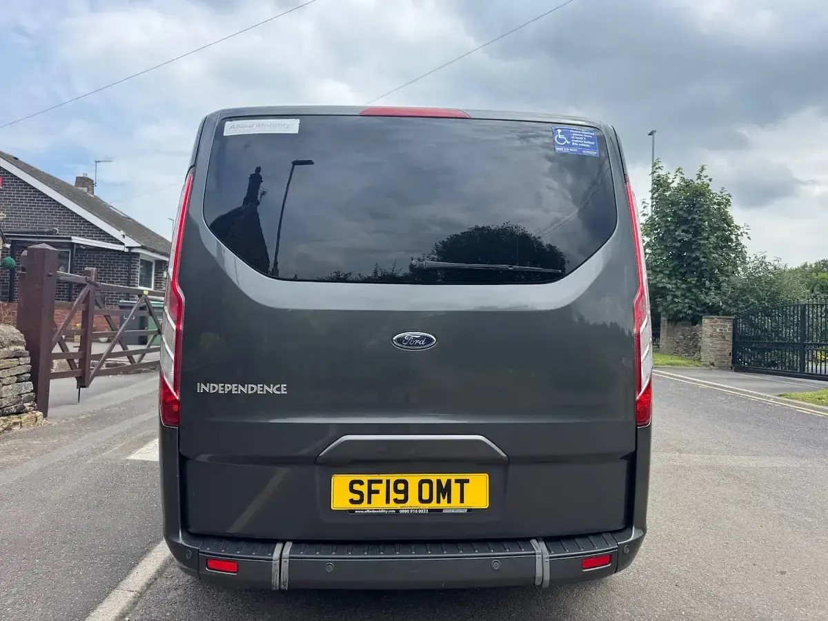 Used Ford Tourneo Custom Titanium 2019 Grey Van
