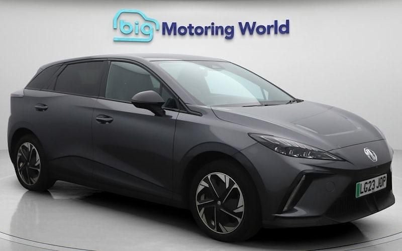 Used 2024 MG MG4 EV Trophy Hatchback | £14,600 (Fair price) - Image 1/4