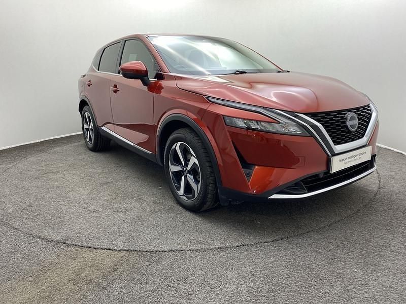 Fuji sunset red Used 2022 Nissan Qashqai N-Connecta SUV | £17,490 (Fair price) - Image 1/4