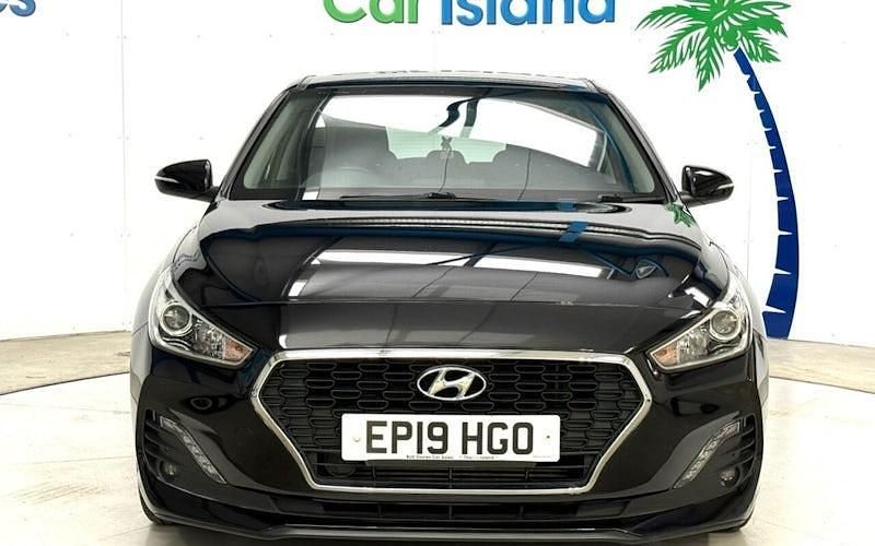 Used Hyundai i30 SE 140 HP (102 kW) 2019 Hatchback