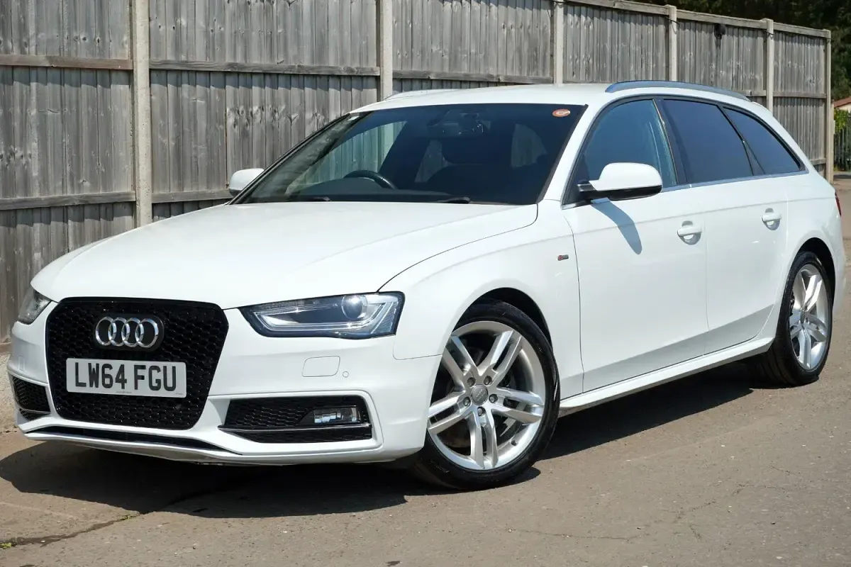 Used Audi A4 S-Line 211 HP (155 kW) 2026 White Estate