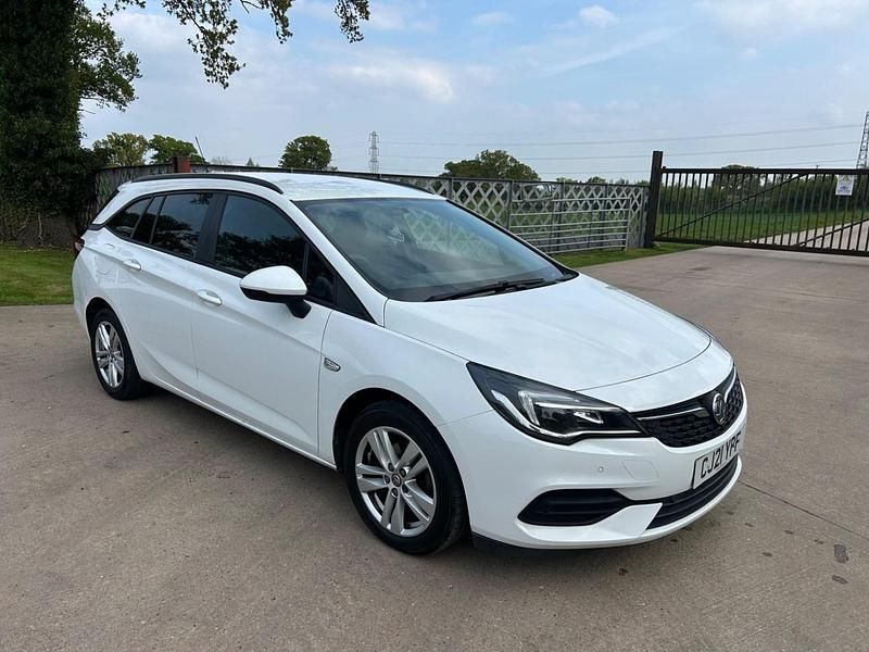 White Used 2021 Vauxhall Astra Estate | £7,489 (Fair price) - Image 1/4