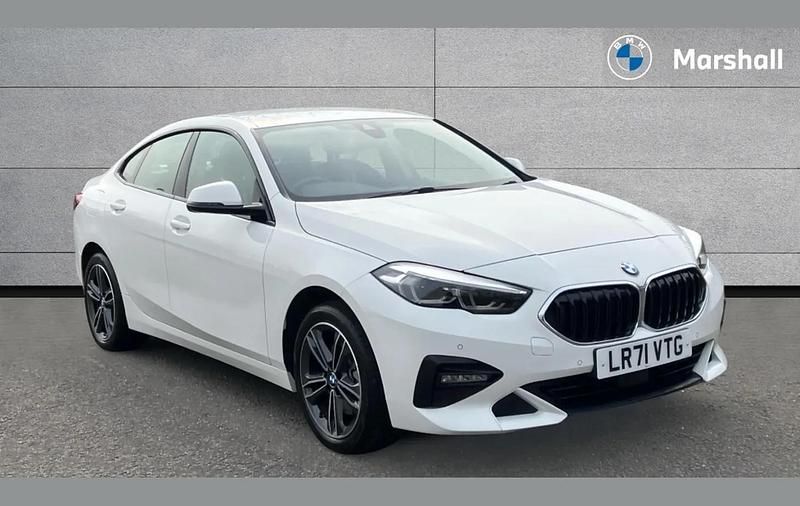 Used BMW 218 Sport Line 134 HP (98 kW) 2021 White Coupe