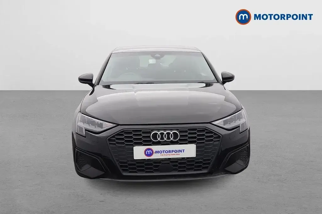 Używany Audi A3 2022 Czarny Sedan/Limuzyna