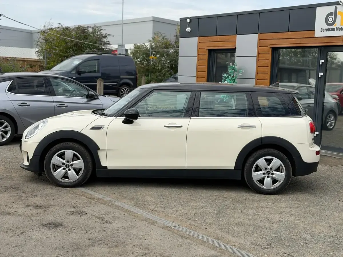 Used Mini Cooper Clubman 2016 White Estate