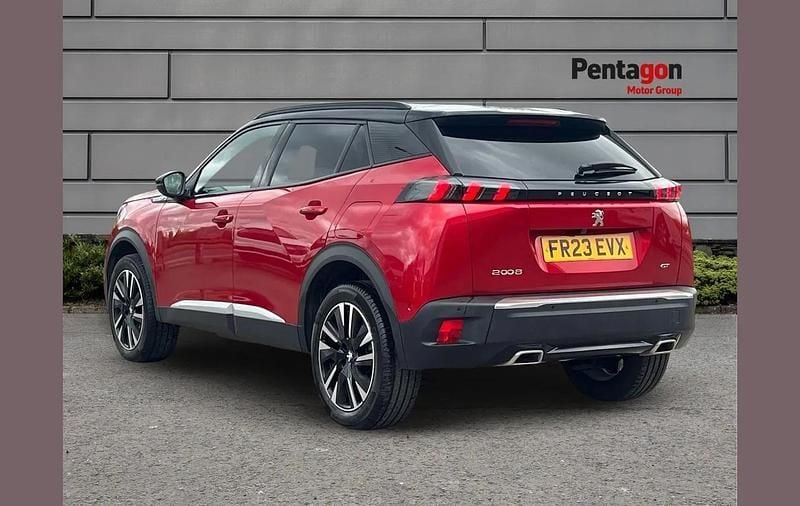Used Peugeot 2008 Premium 128 HP (94 kW) 2023 Red SUV