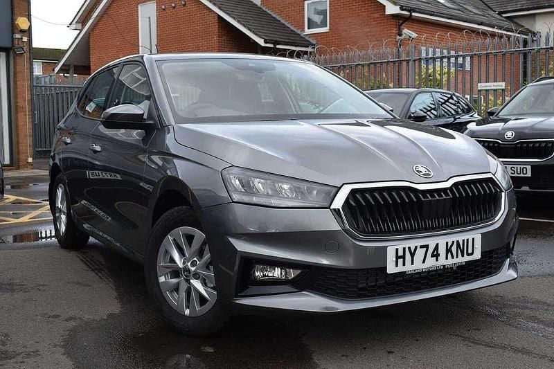 Graphite grey metallic Used 2024 Skoda Fabia Comfort Hatchback | £15,500 (Fair price) - Image 1/4