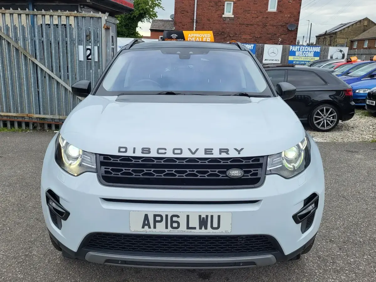 Gebraucht Land Rover Discovery Sport HSE 180 PS (132 kW) 2016 Weiß SUV