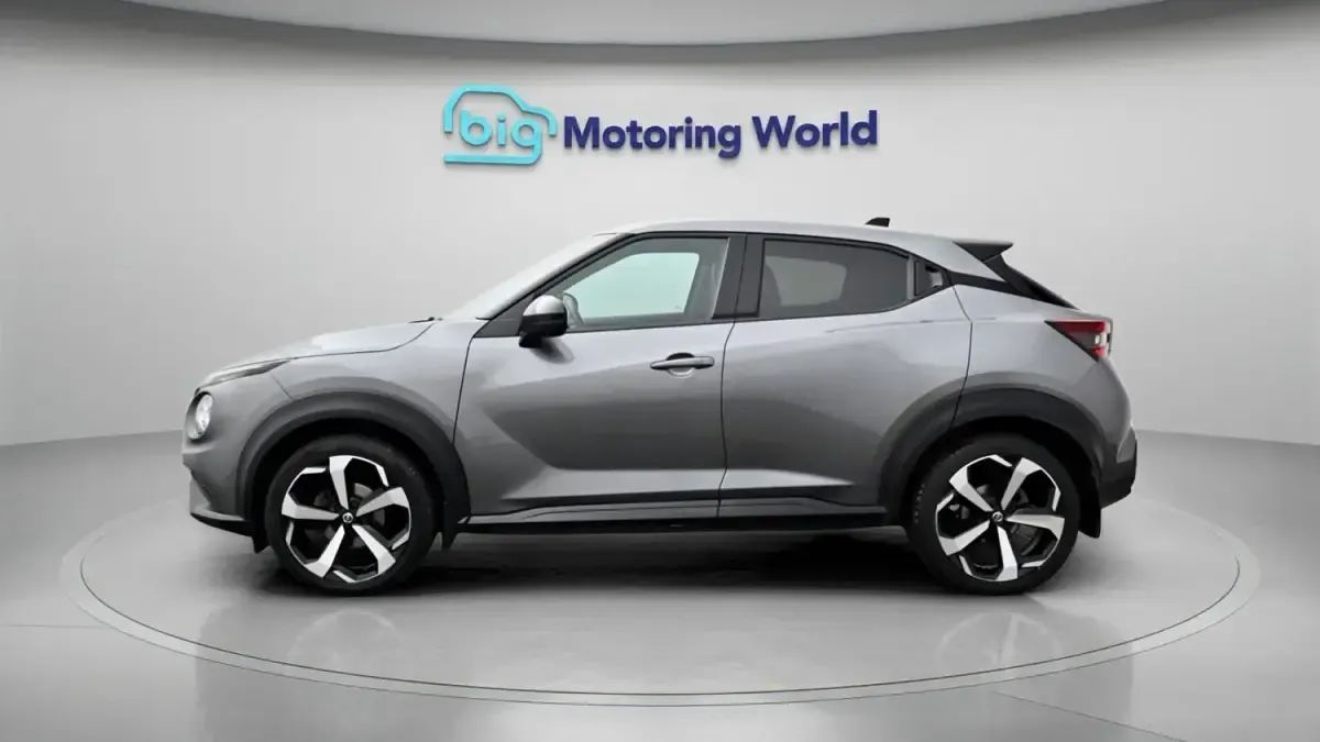 Usado Nissan Juke S 113 HP (83 kW) 2020 Cinzento SUV