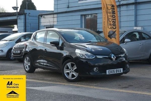 Black Used 2015 Renault Clio IV Dynamique Hatchback | £4,999 (Fair price) - Image 1/1