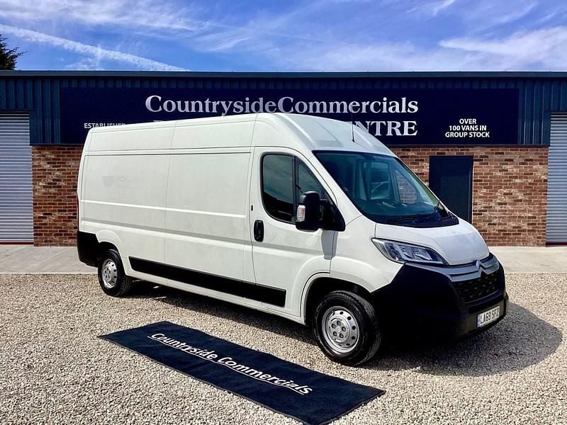 Used Citroën Relay 140 HP (102 kW) 2020 White Van