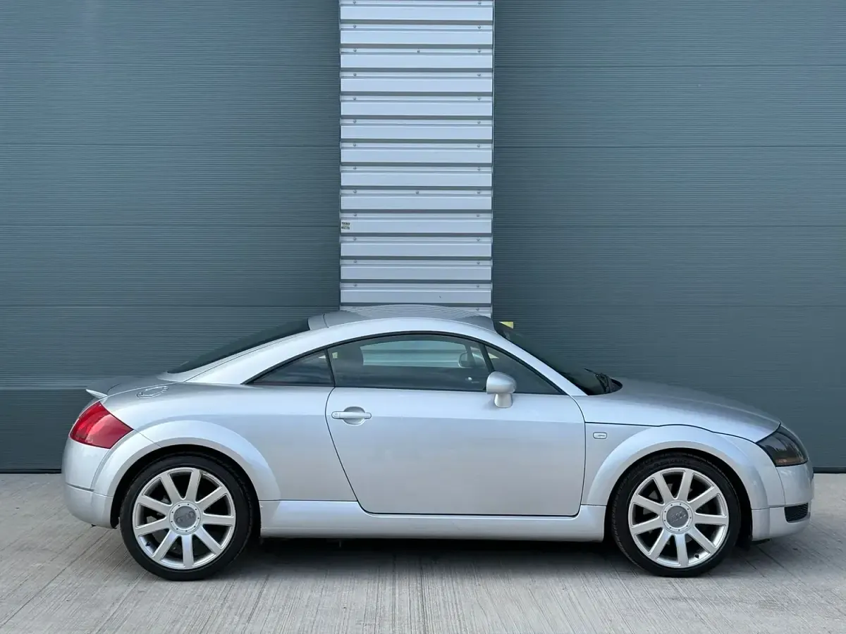 Used Audi TT 180 HP (132 kW) 2002 Silver Coupe