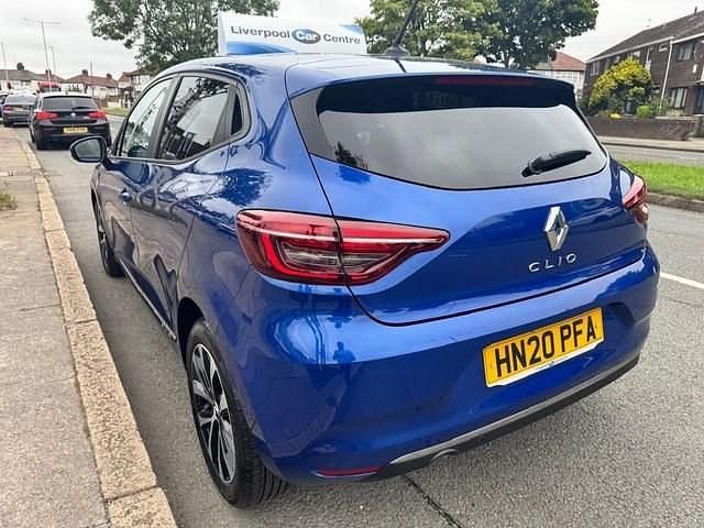 Used Renault Clio V Iconic 100 HP (73 kW) 2020 Blue Hatchback