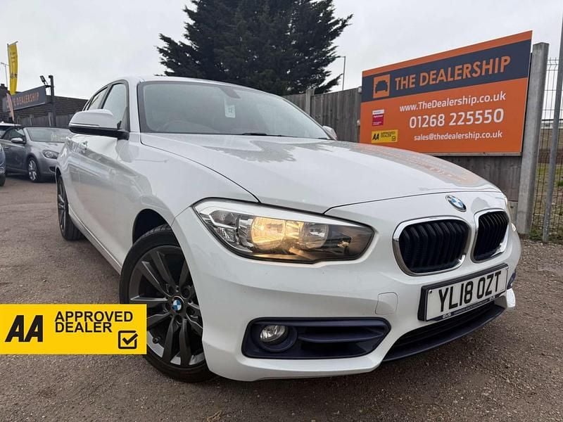 Used BMW 118 Sport Line 2018 White Hatchback