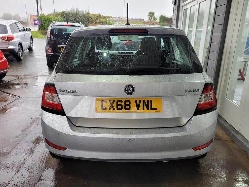 Used Skoda Fabia SE L 75 HP (55 kW) 2018 Silver Hatchback