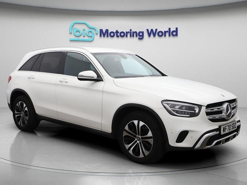 White Used 2020 Mercedes 220 Estate | £20,680 (Super price) - Image 1/4