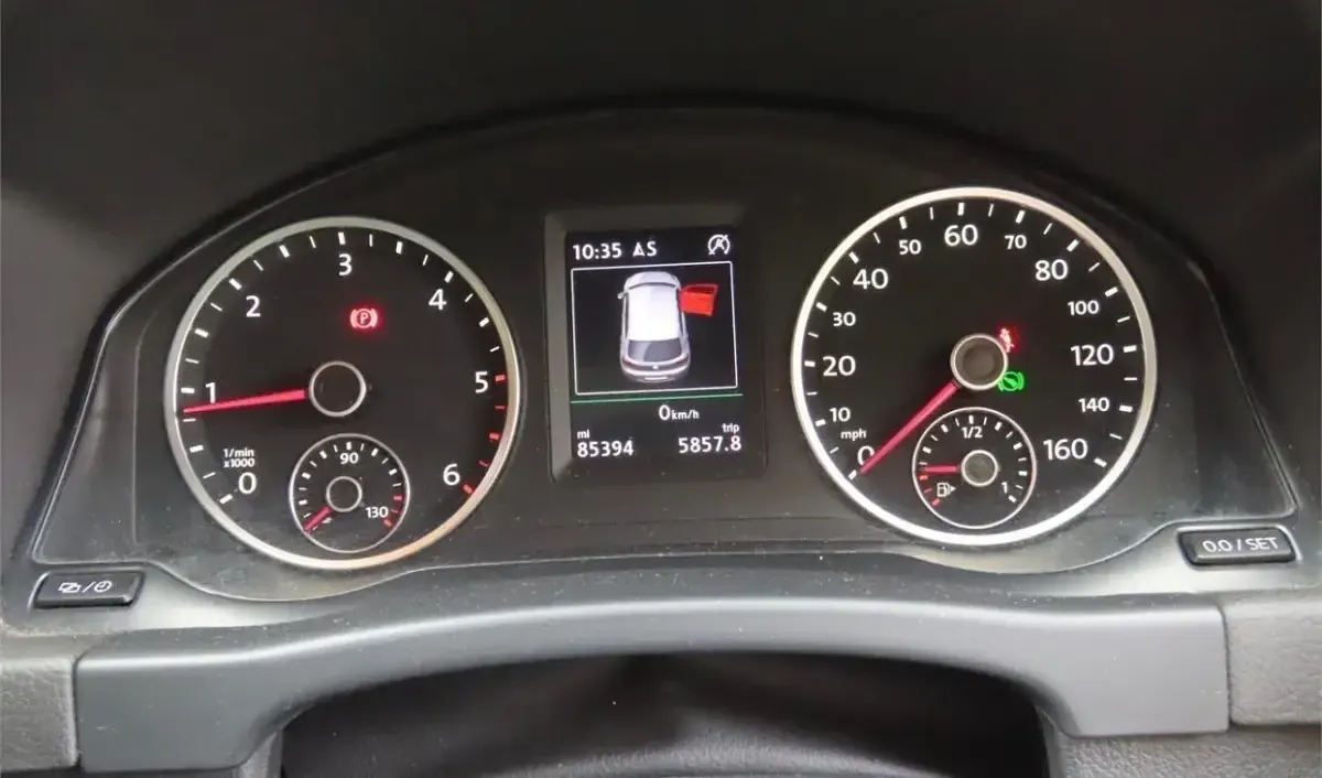 Used VW Tiguan R-line 177 HP (130 kW) 2015 Grey SUV