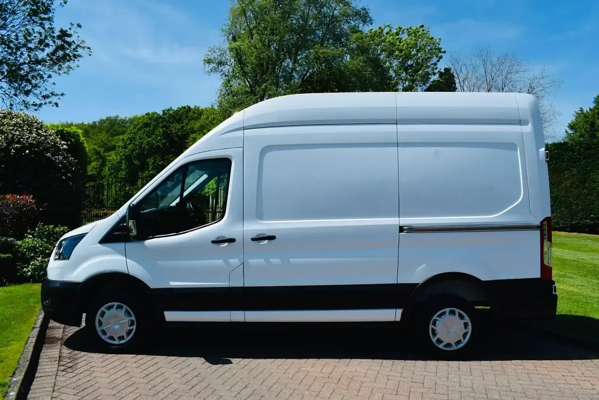 Used Ford Transit Trend 130 HP (95 kW) 2023 White Van