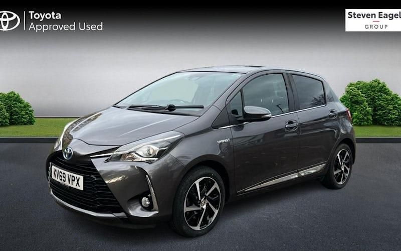 Used Toyota Yaris Hybrid 101 HP (74 kW) 2020 Hatchback