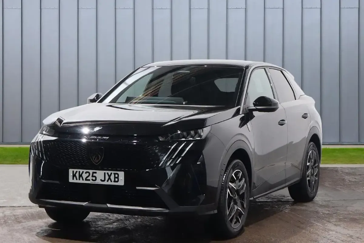 Used Peugeot 3008 GT 143 HP (105 kW) 2025 Black SUV